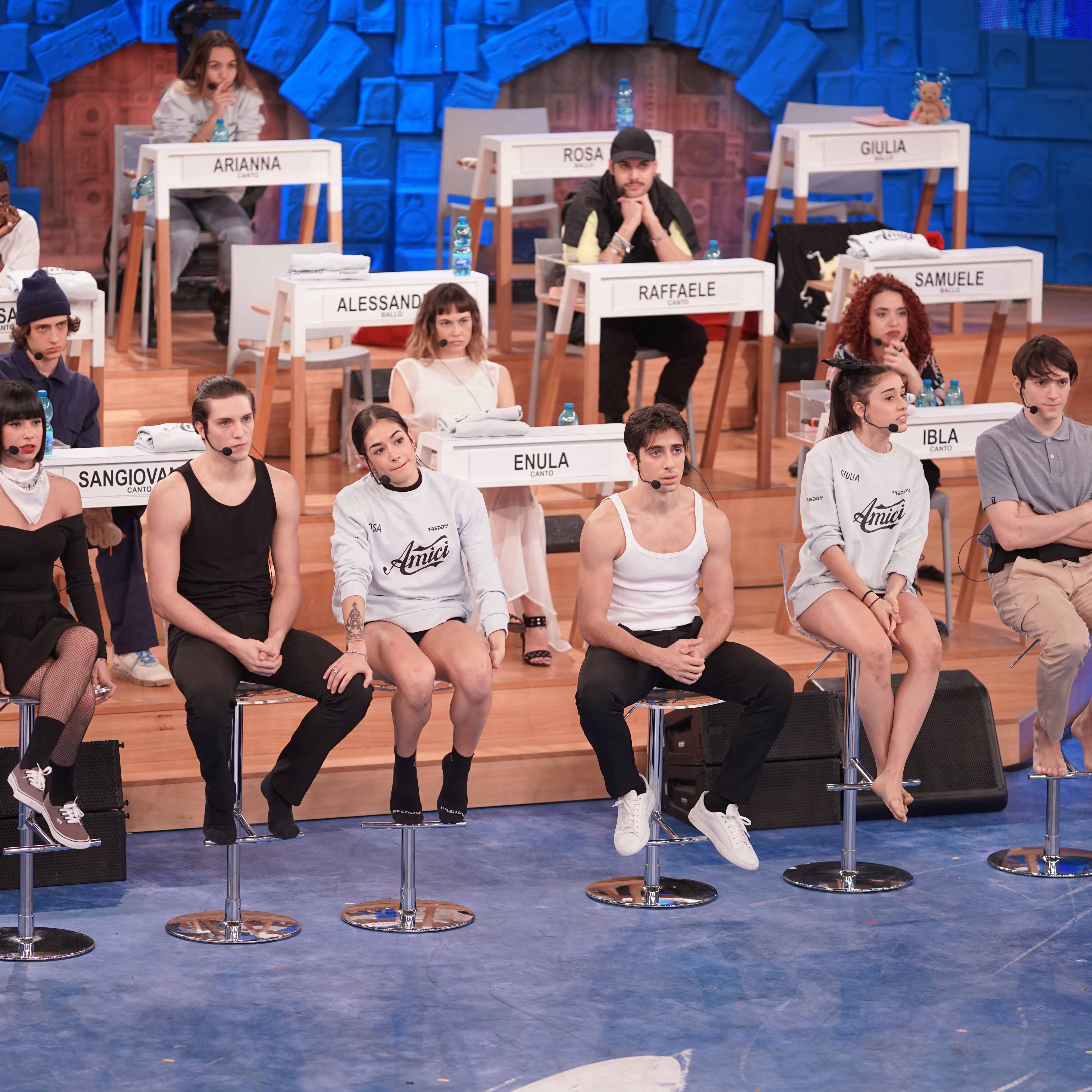 Amici di Maria De Filippi sfide di canto e ballo, video, news e